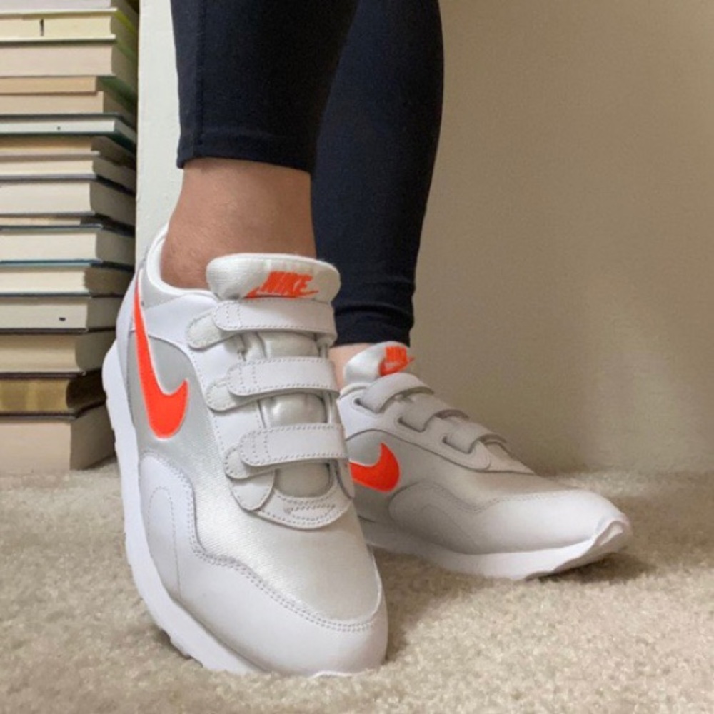 Nike Outburst Velcro